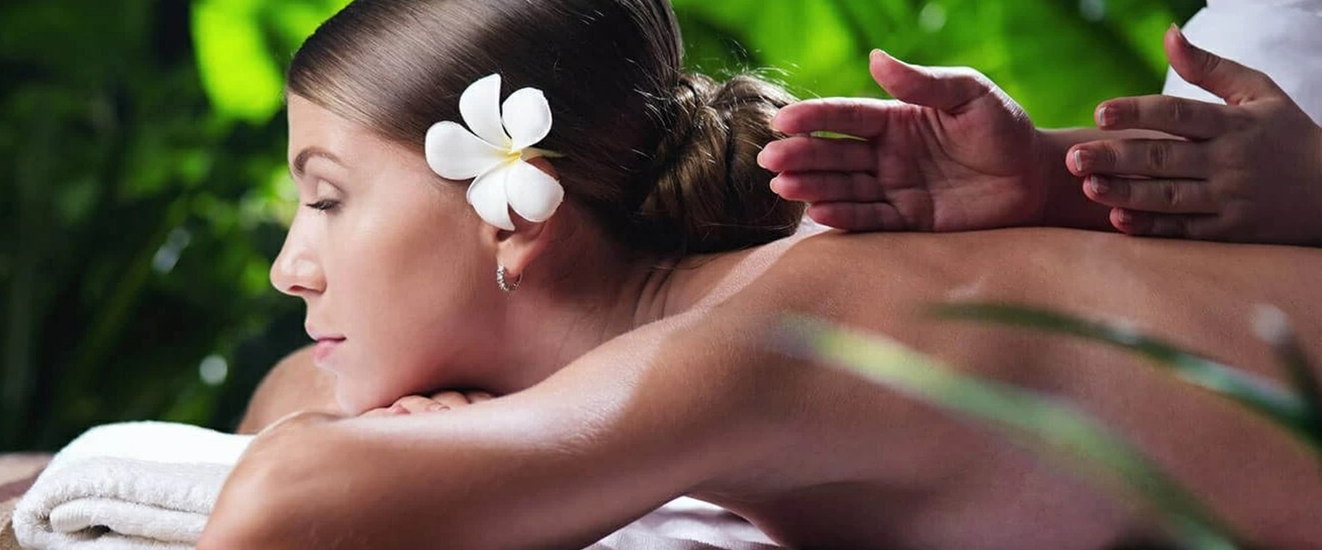 Гавайский массаж Ломи-Ломи